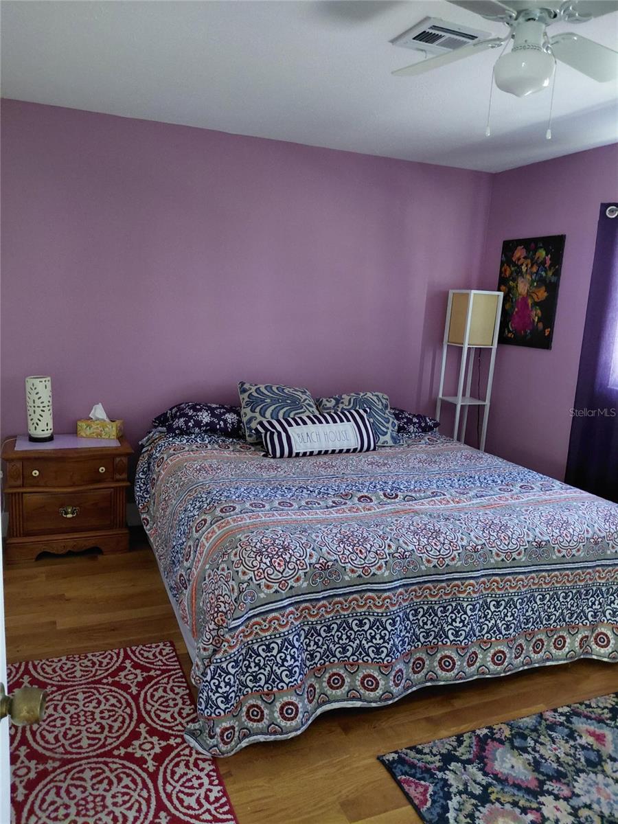 Image 18 of 33 For 43 Windsor Drive