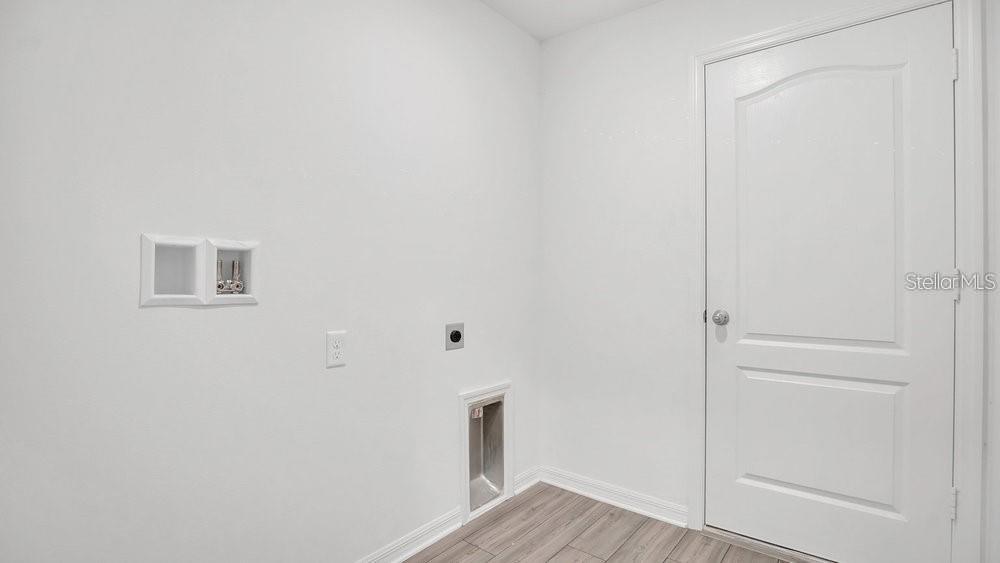 Image 8 of 24 For 12958 Del Lago Drive