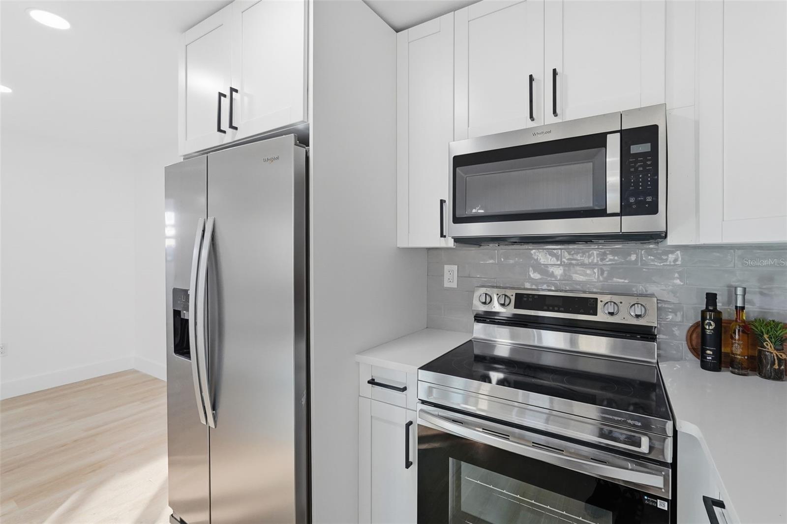 Image 14 of 39 For 2470 Del Rio Way