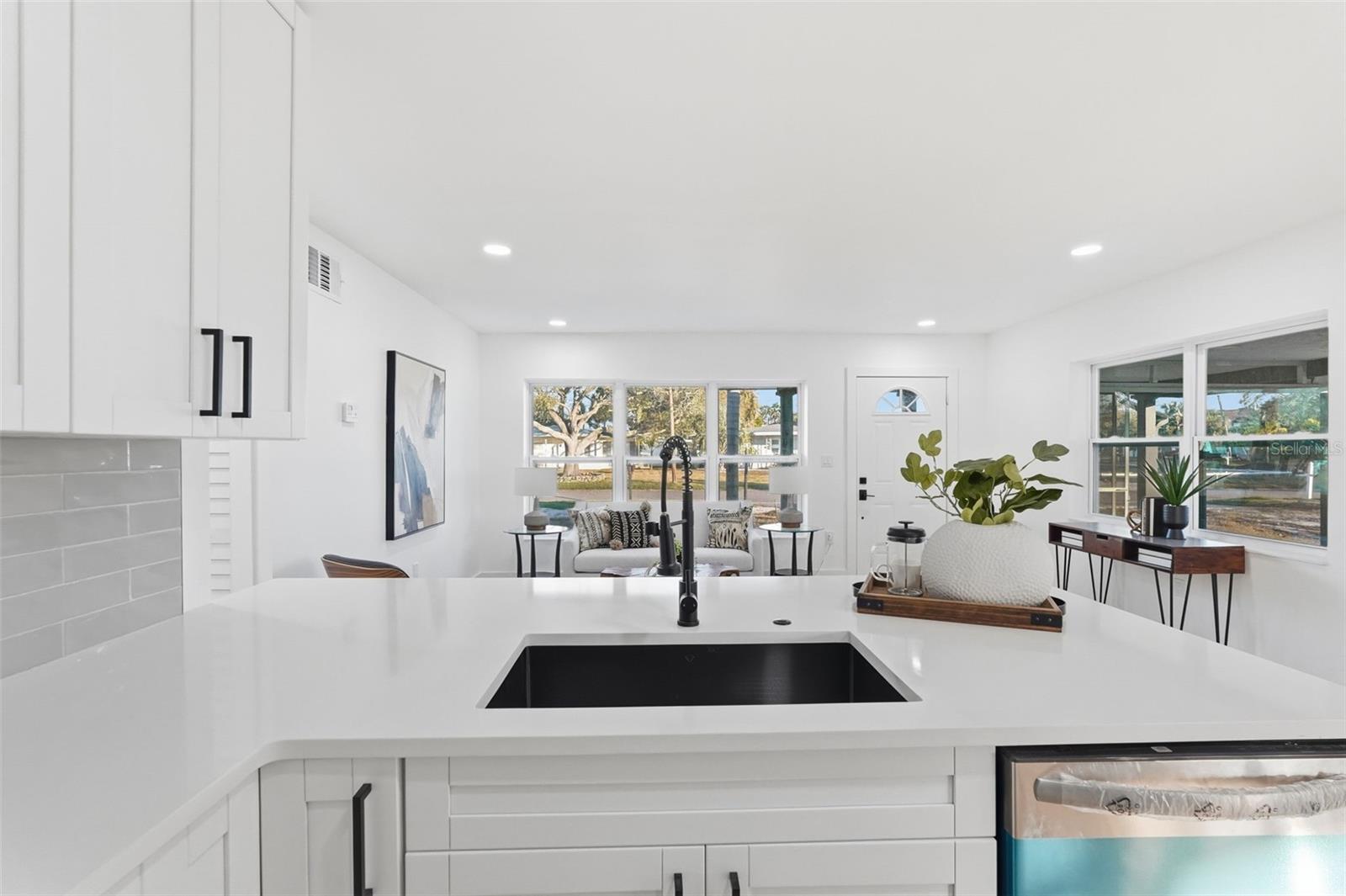 Image 15 of 39 For 2470 Del Rio Way