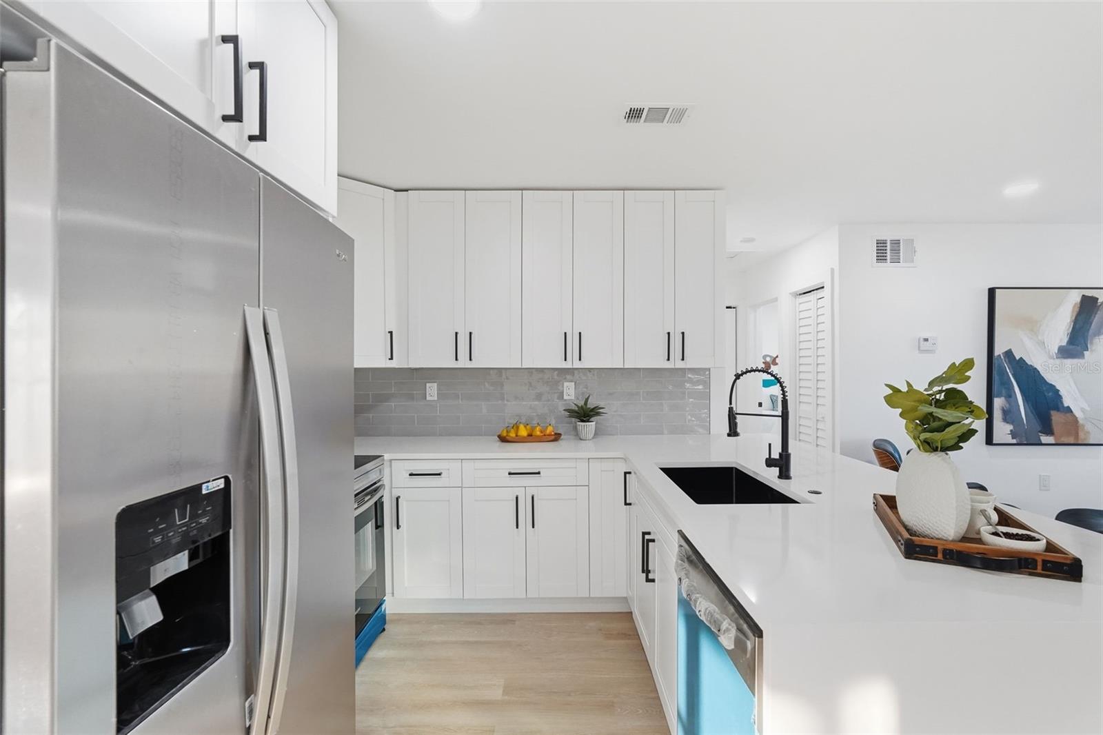 Image 16 of 39 For 2470 Del Rio Way