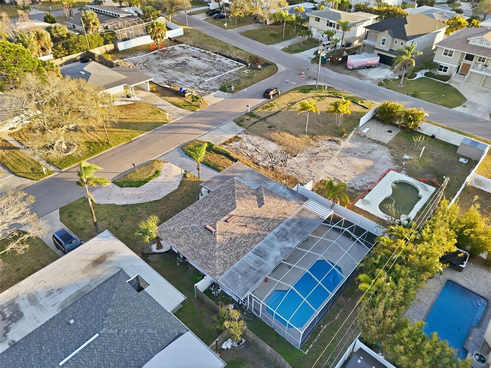 Image 3 of 39 For 2470 Del Rio Way