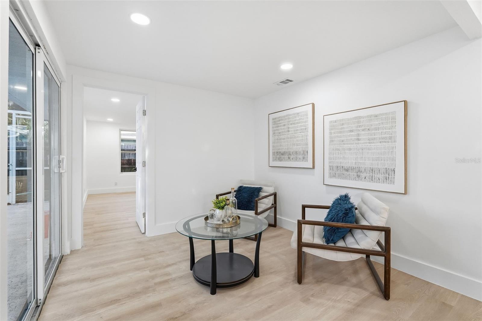 Image 31 of 39 For 2470 Del Rio Way