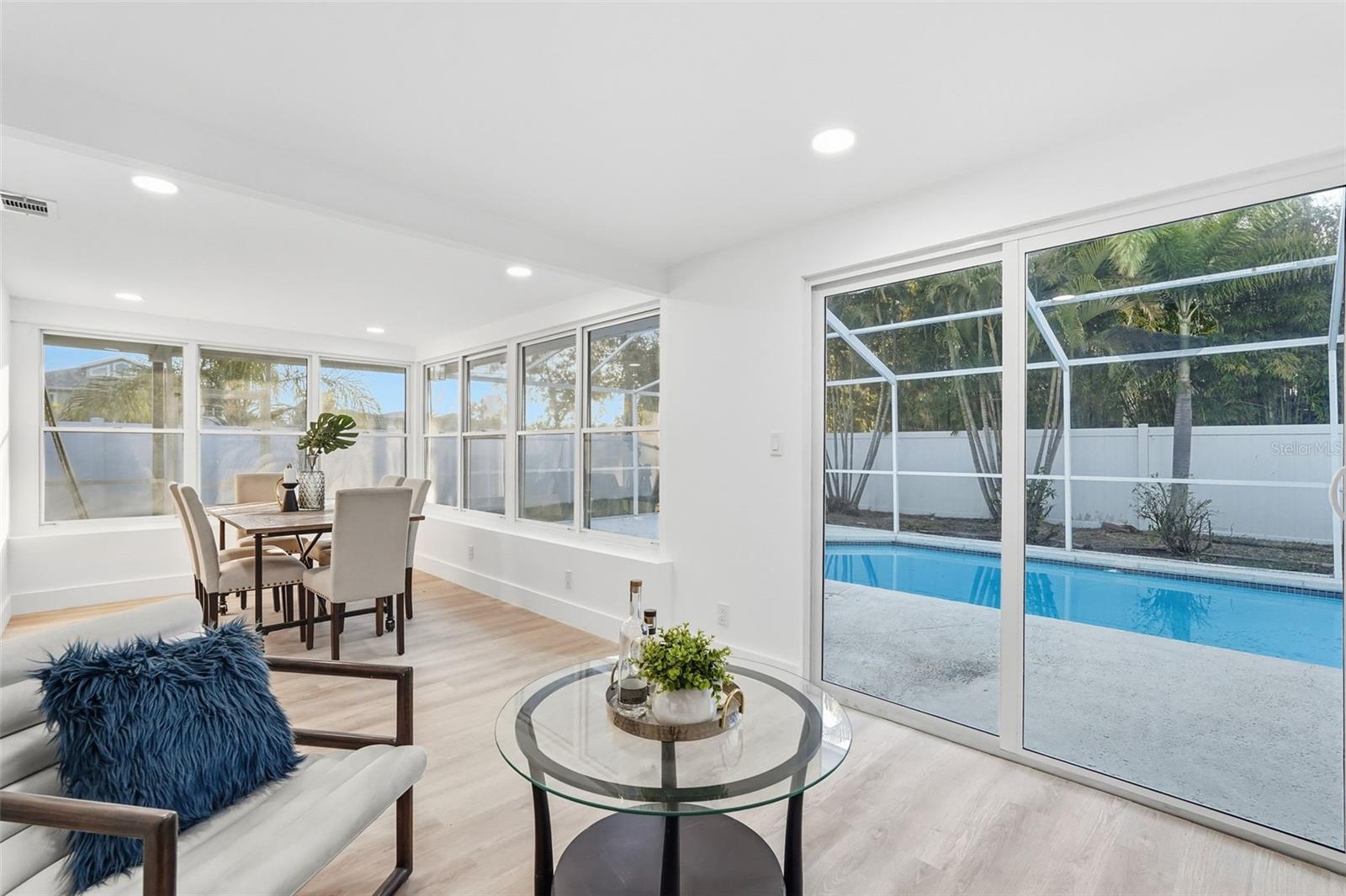 Image 32 of 39 For 2470 Del Rio Way