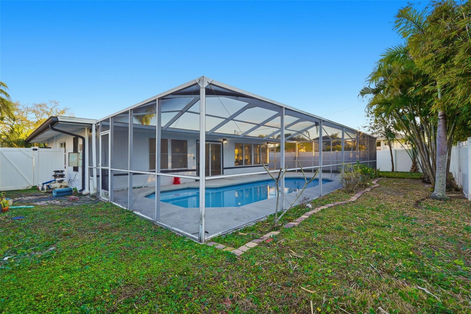 Image 39 of 39 For 2470 Del Rio Way