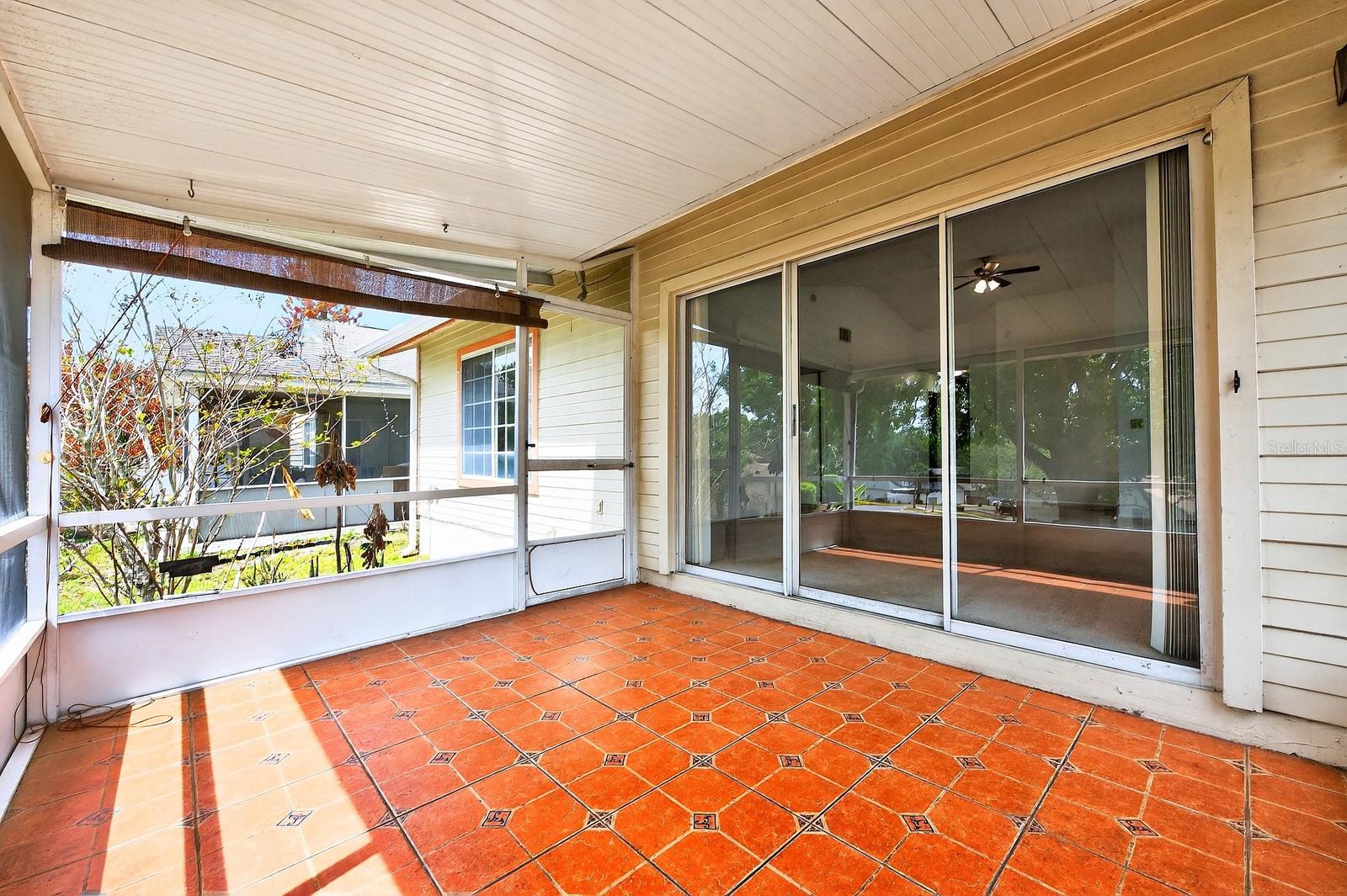 Image 32 of 43 For 568 Abington Court