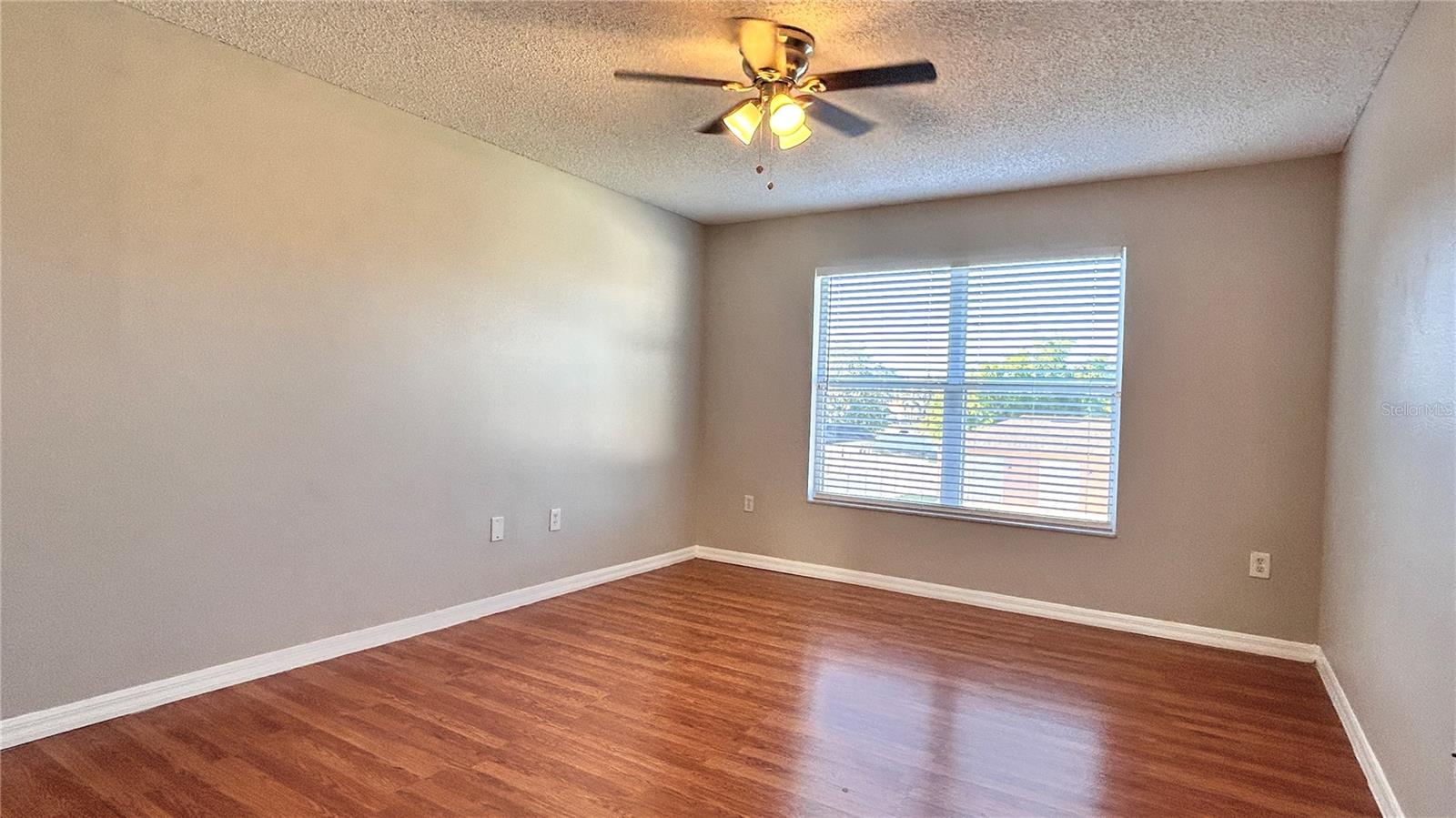 Image 14 of 27 For 420 Marlberry Leaf Court