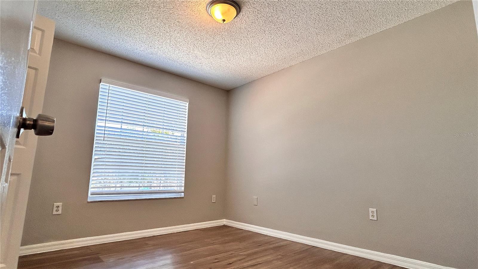 Image 20 of 27 For 420 Marlberry Leaf Court