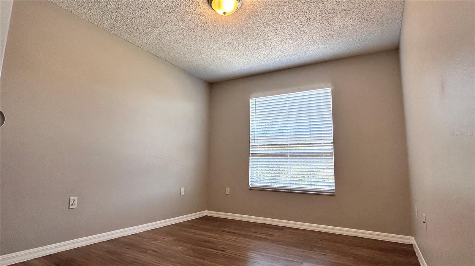 Image 21 of 27 For 420 Marlberry Leaf Court