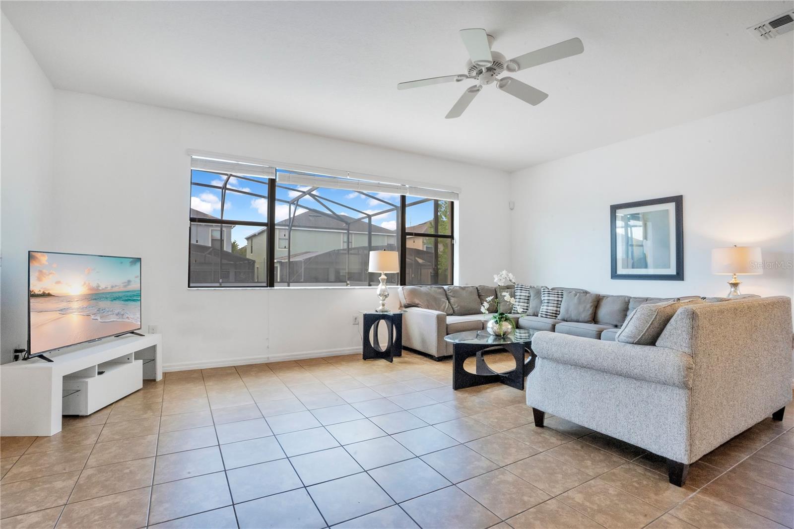 Image 11 of 52 For 2613 Rosemont Circle