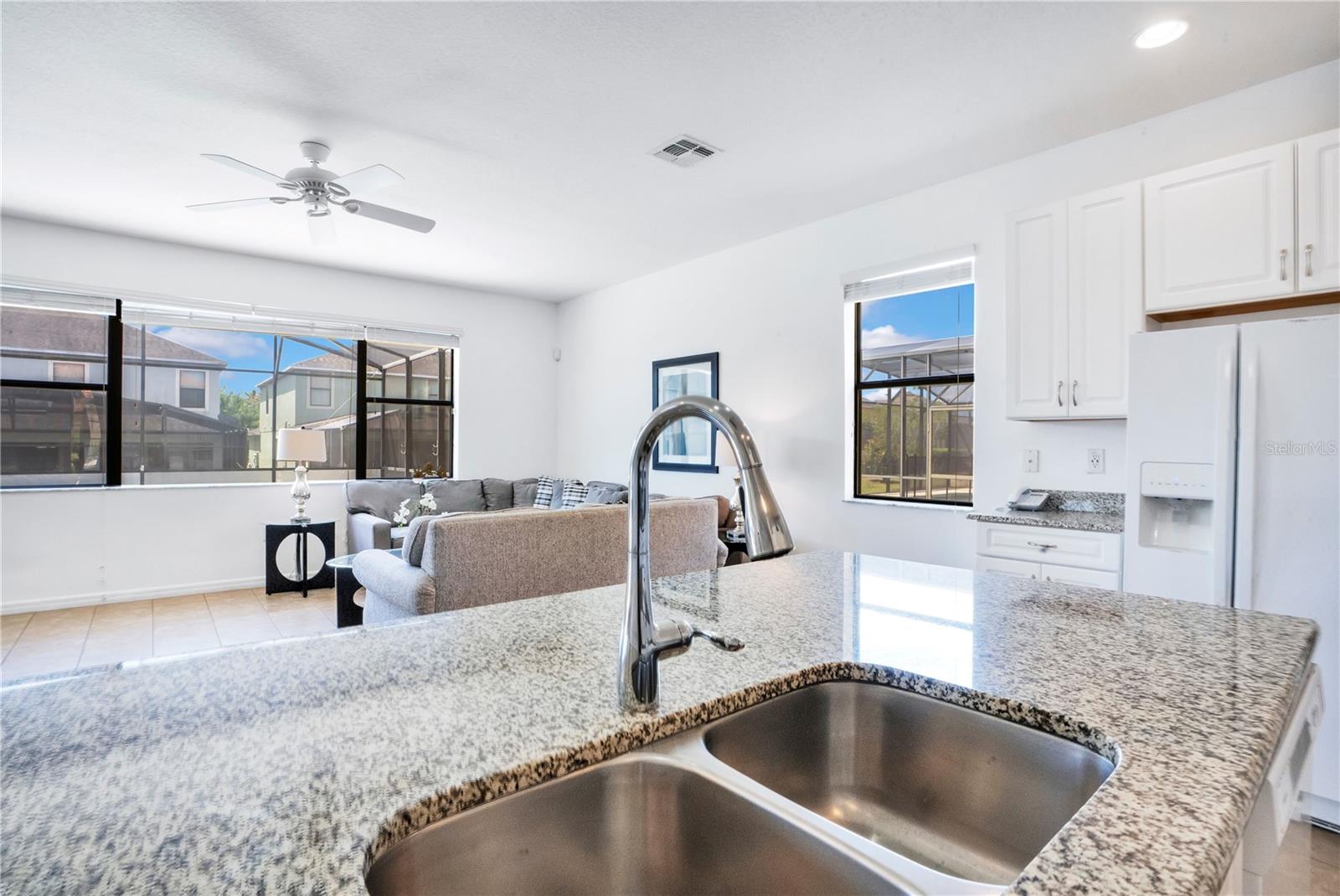 Image 13 of 52 For 2613 Rosemont Circle