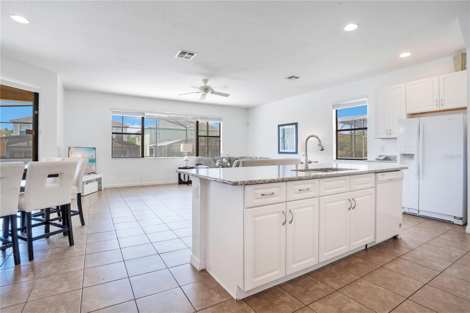 Image 14 of 52 For 2613 Rosemont Circle