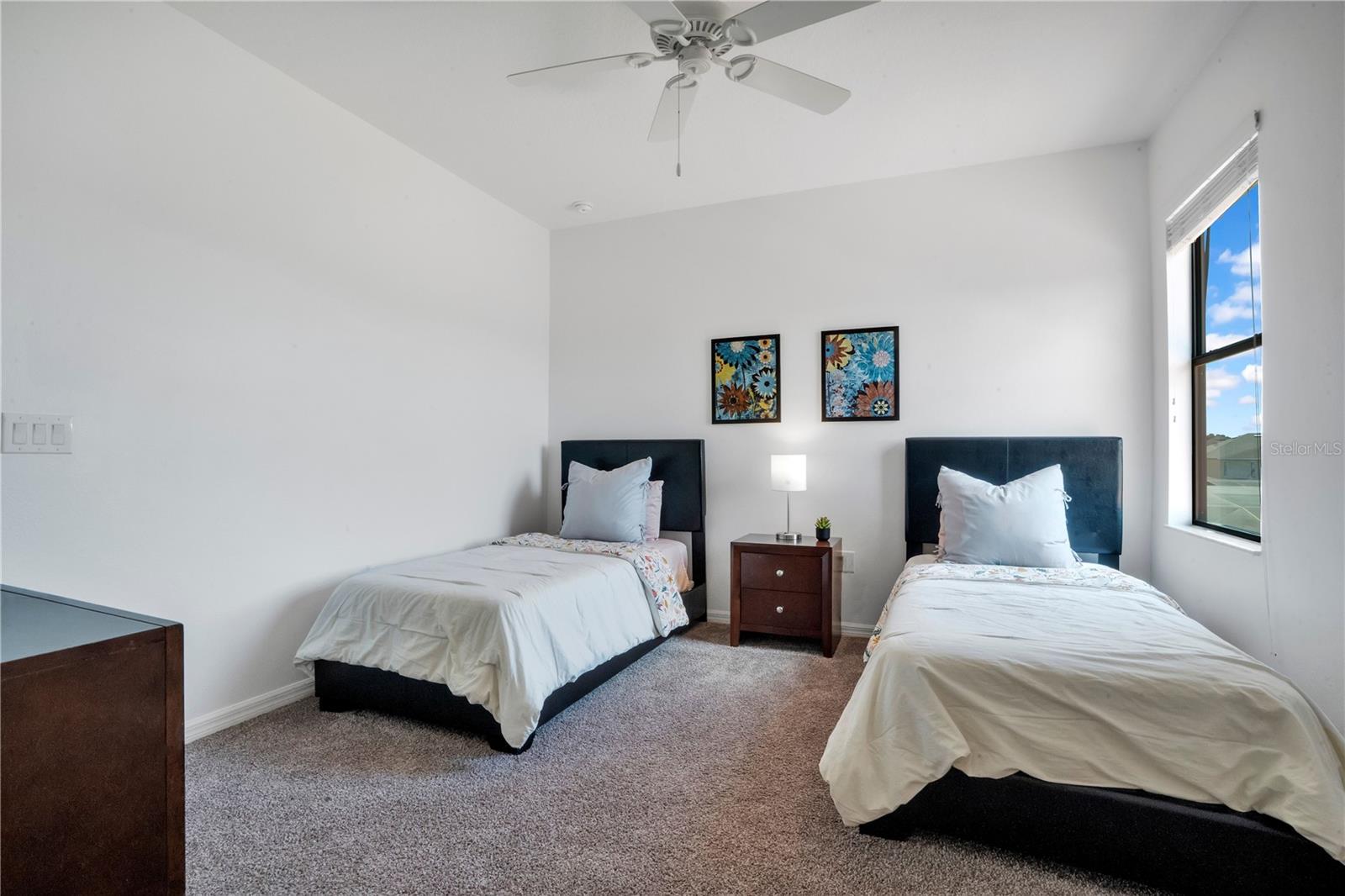 Image 15 of 52 For 2613 Rosemont Circle