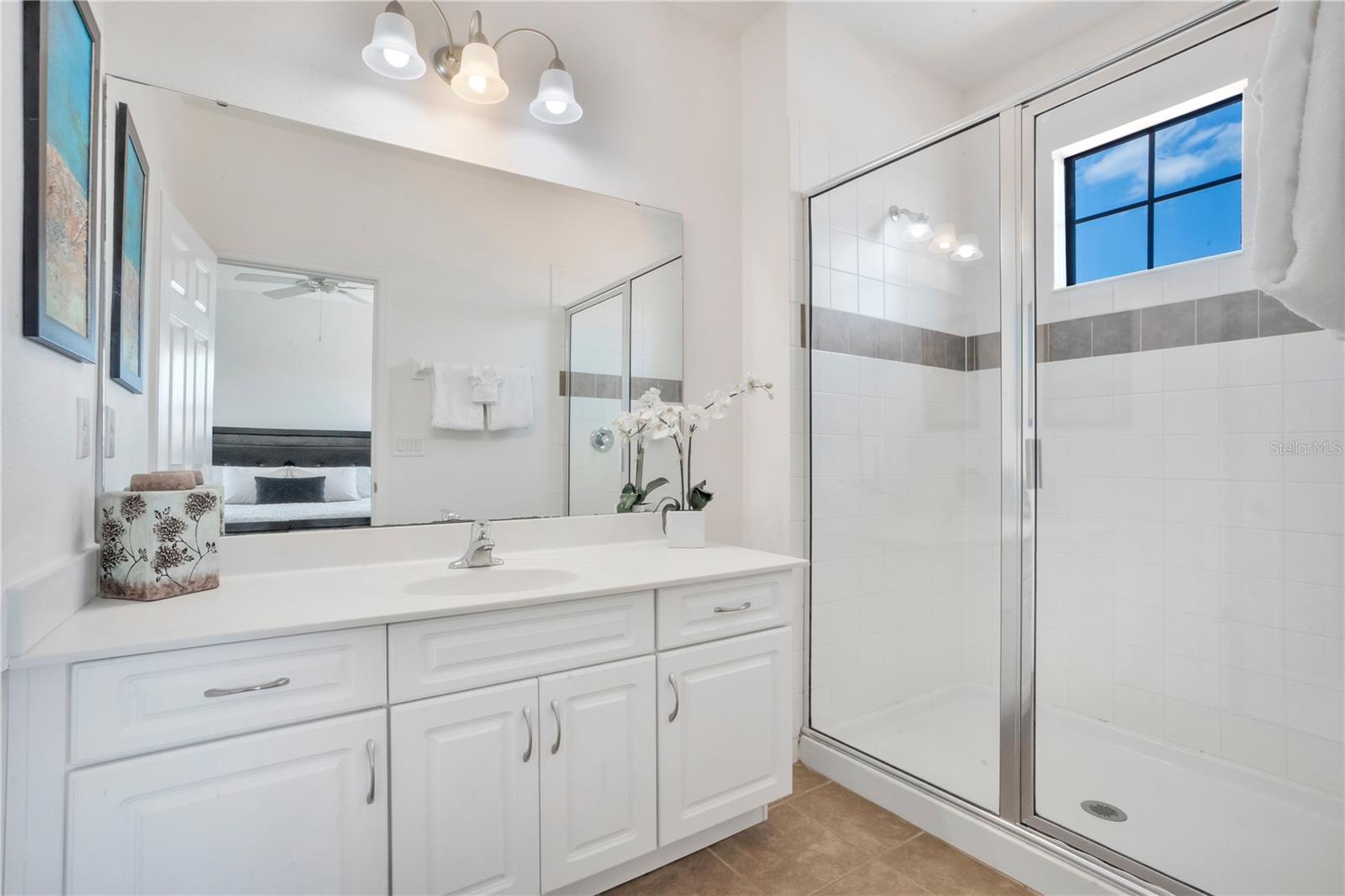 Image 17 of 52 For 2613 Rosemont Circle