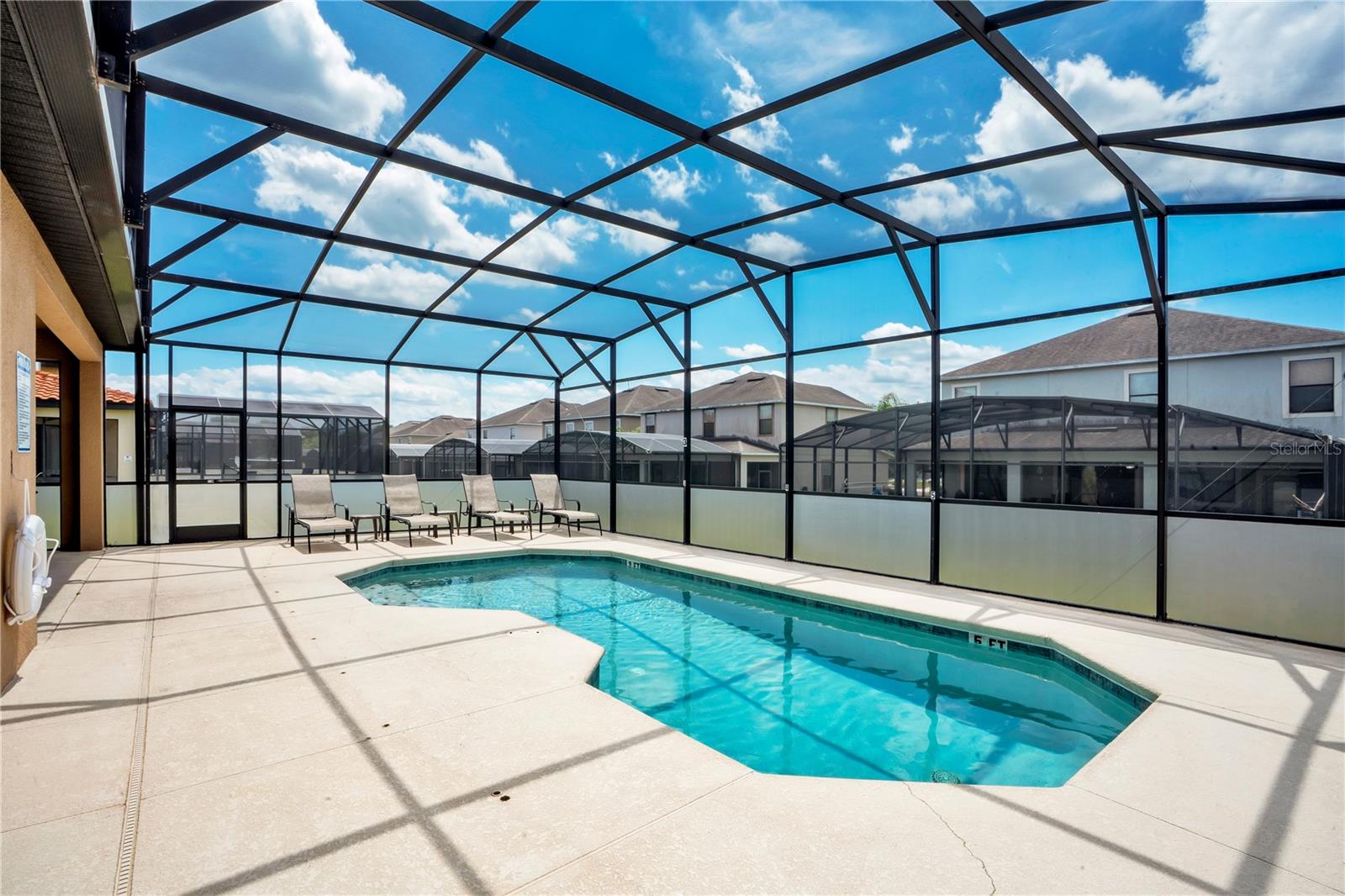 Image 2 of 52 For 2613 Rosemont Circle