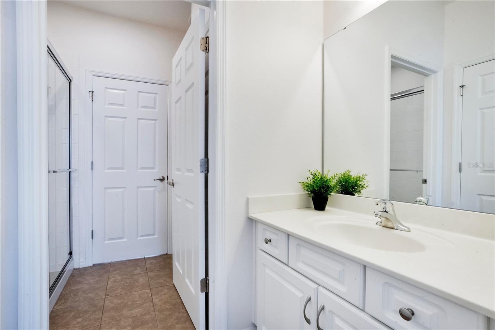 Image 22 of 52 For 2613 Rosemont Circle