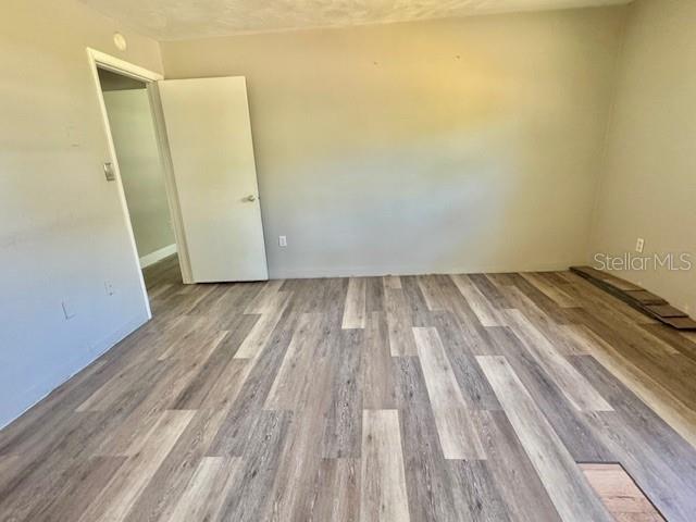 Image 9 of 13 For 1516 Crestview Drive