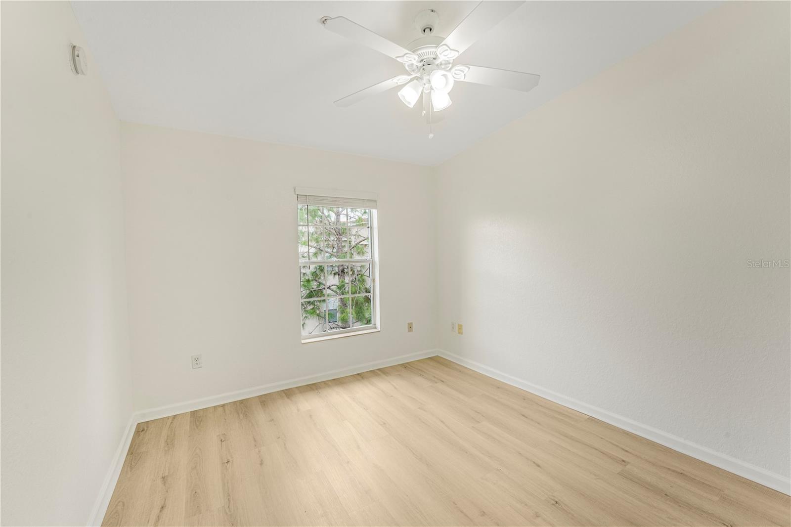 Image 13 of 21 For 3351 Whitestone Circle 304