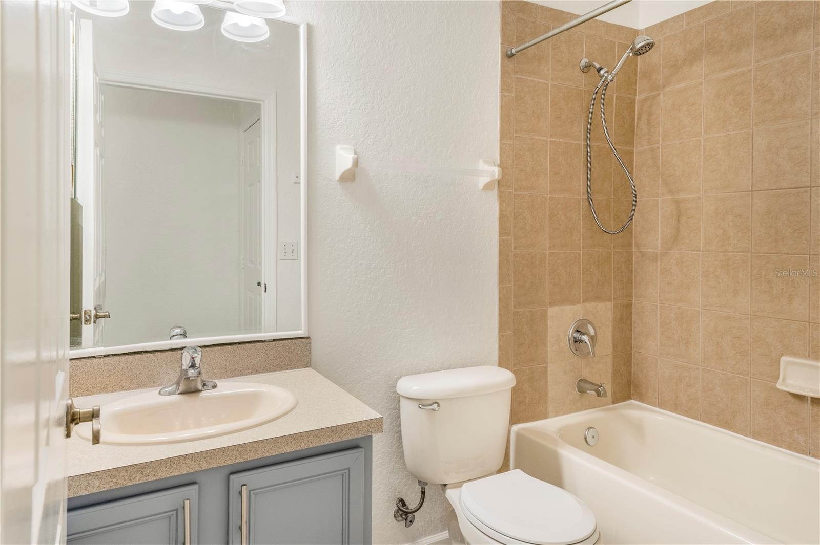 Image 17 of 21 For 3351 Whitestone Circle 304