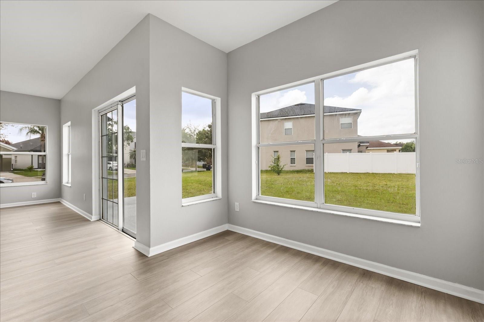 Image 10 of 43 For 11062 Prairie Hawk Drive