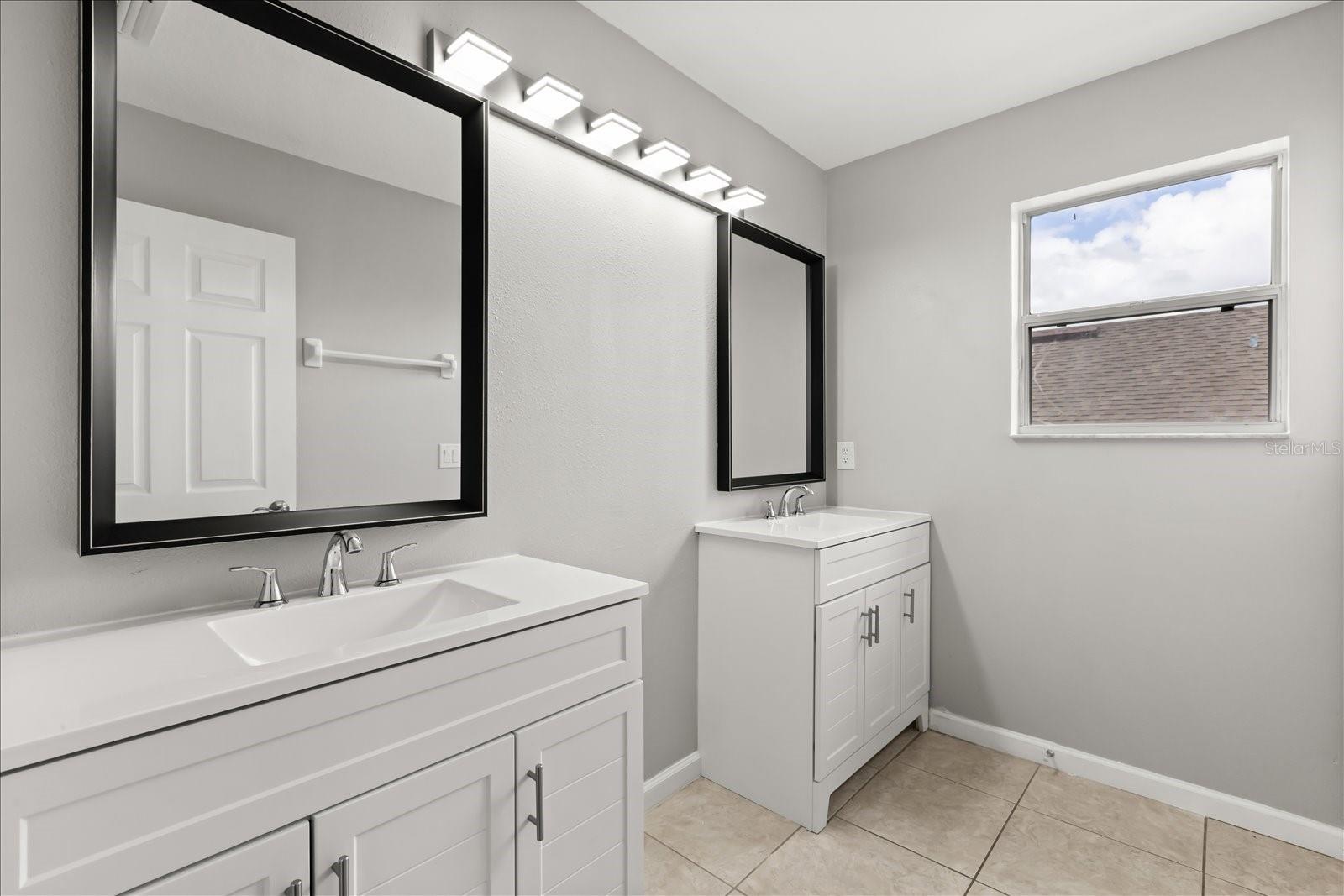 Image 27 of 43 For 11062 Prairie Hawk Drive