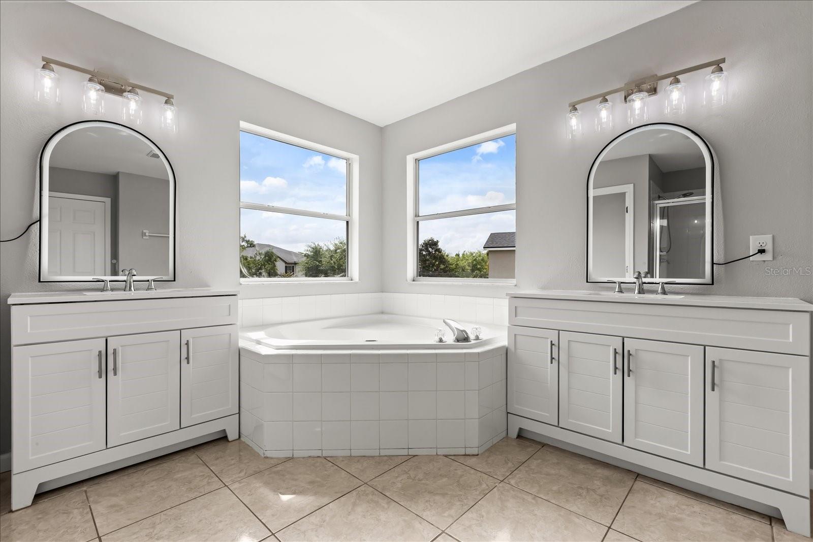 Image 33 of 43 For 11062 Prairie Hawk Drive