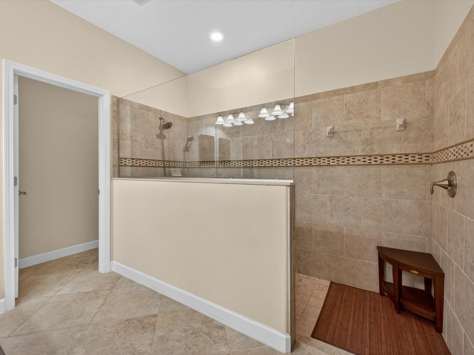 Image 28 of 57 For 1300 Gleneagles Lane