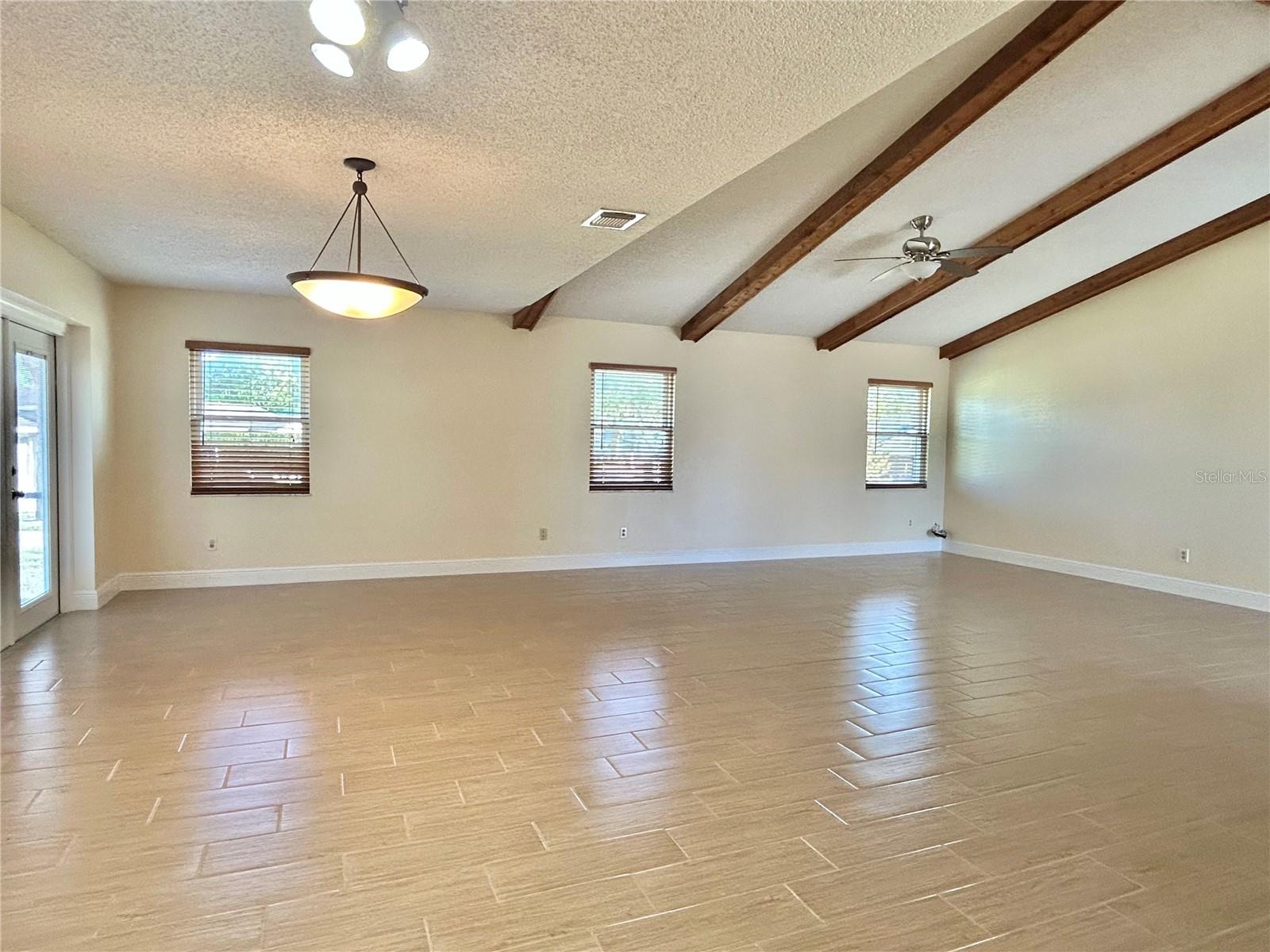 Image 12 of 60 For 7508 Glenmoor Lane