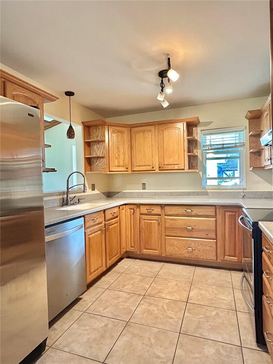 Image 15 of 60 For 7508 Glenmoor Lane