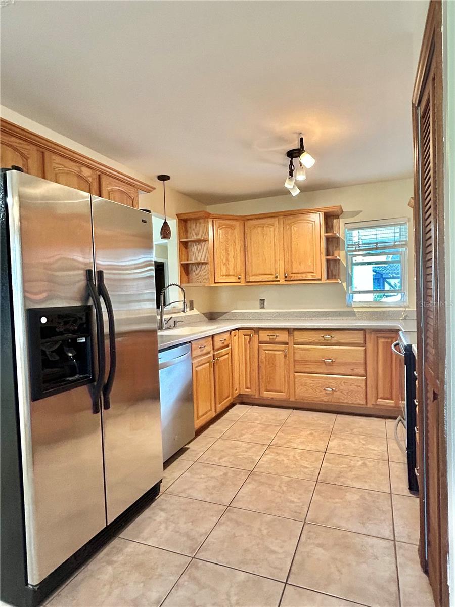 Image 16 of 60 For 7508 Glenmoor Lane