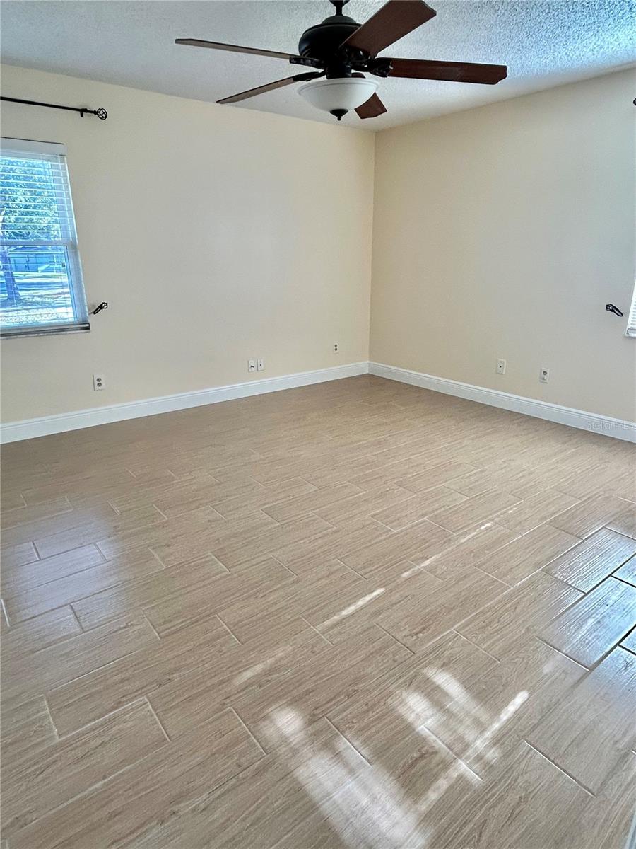 Image 18 of 60 For 7508 Glenmoor Lane