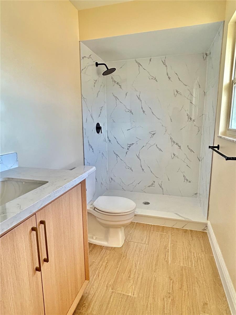 Image 22 of 60 For 7508 Glenmoor Lane