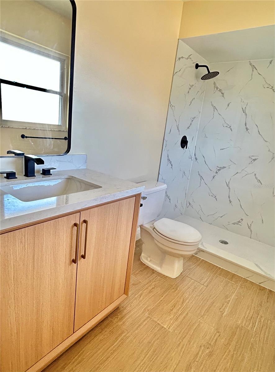 Image 24 of 60 For 7508 Glenmoor Lane