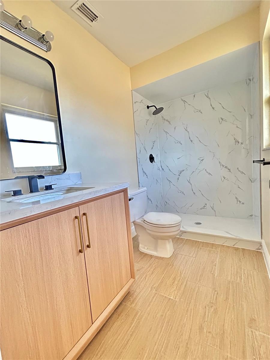 Image 26 of 60 For 7508 Glenmoor Lane