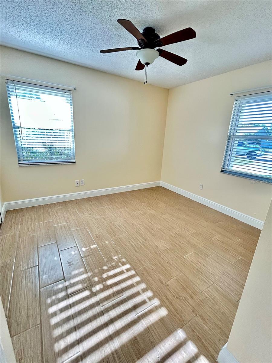 Image 29 of 60 For 7508 Glenmoor Lane