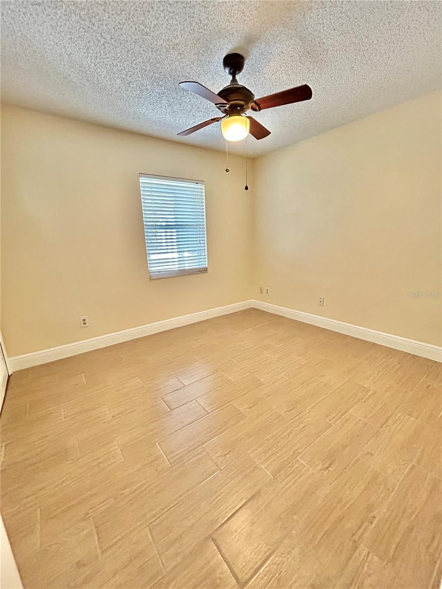 Image 35 of 60 For 7508 Glenmoor Lane