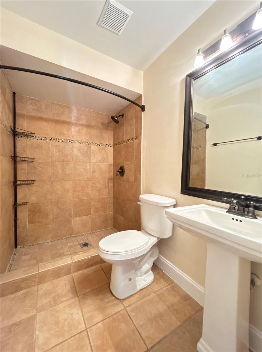 Image 40 of 60 For 7508 Glenmoor Lane