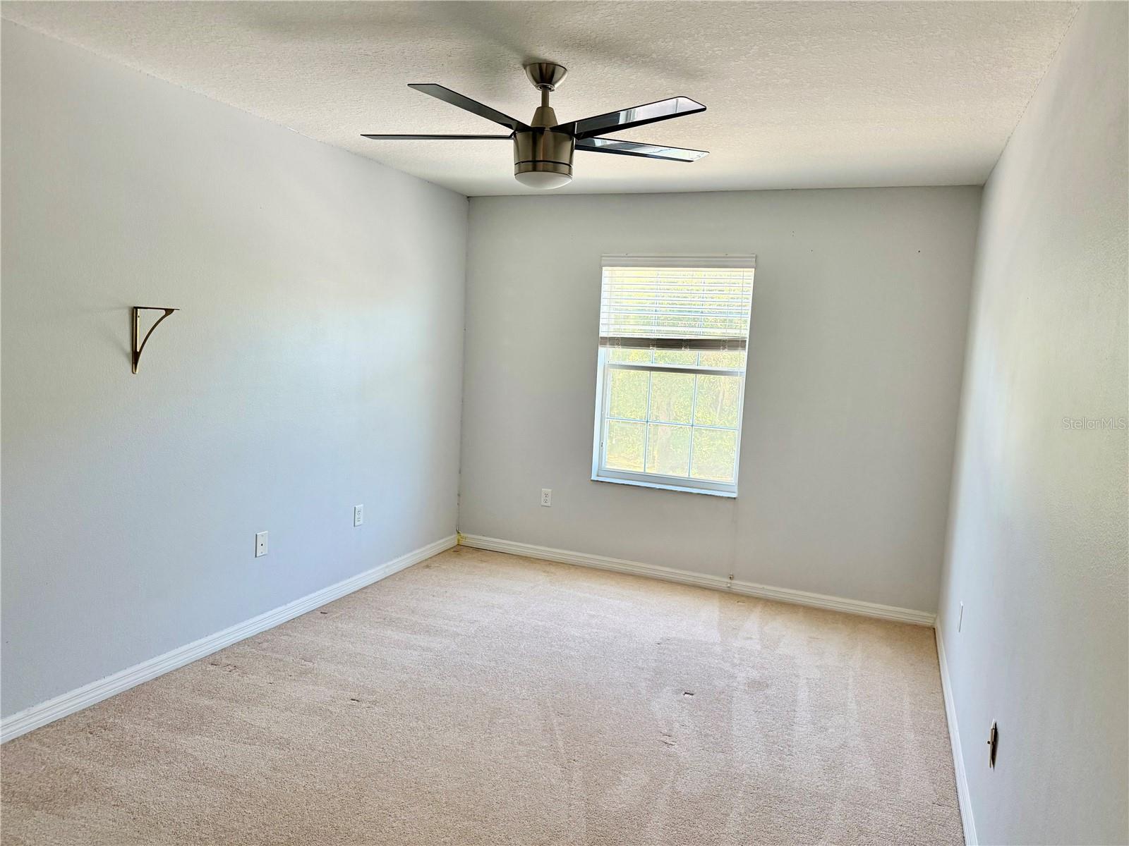 Image 18 of 29 For 683 Evening Sky Drive