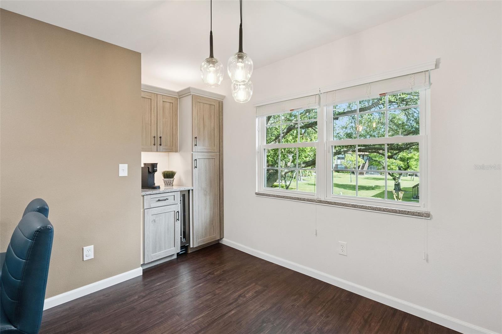 Image 10 of 35 For 5307 Hansel Avenue D8