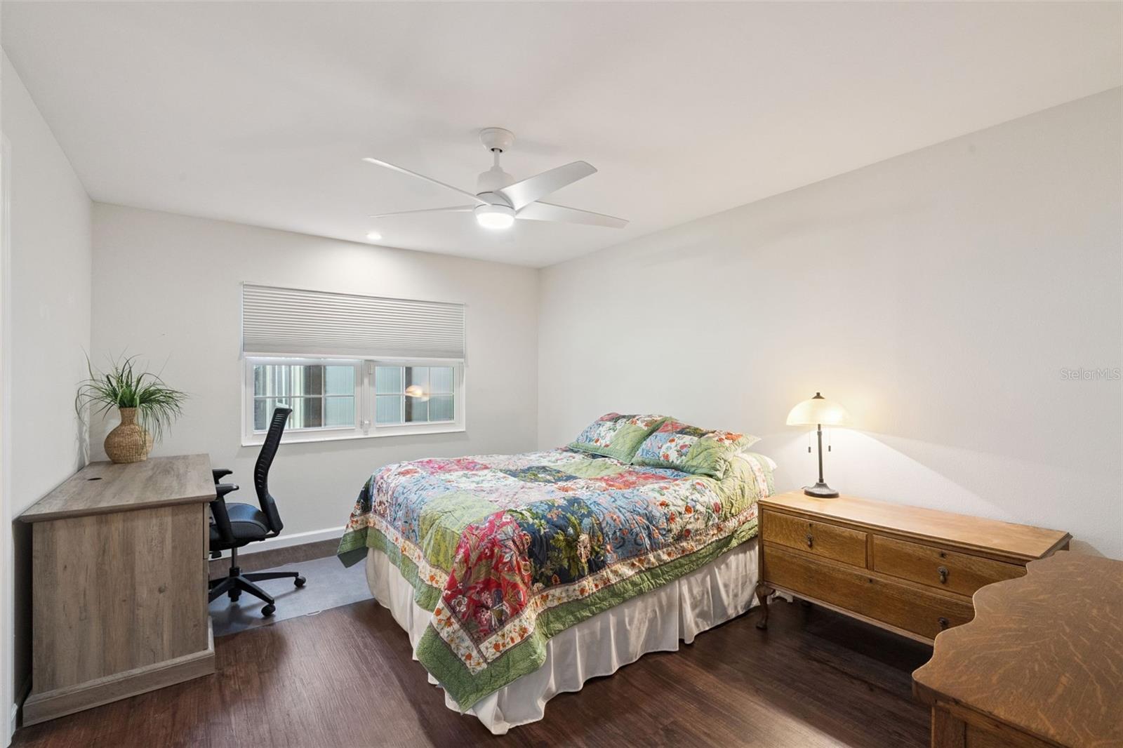 Image 18 of 35 For 5307 Hansel Avenue D8