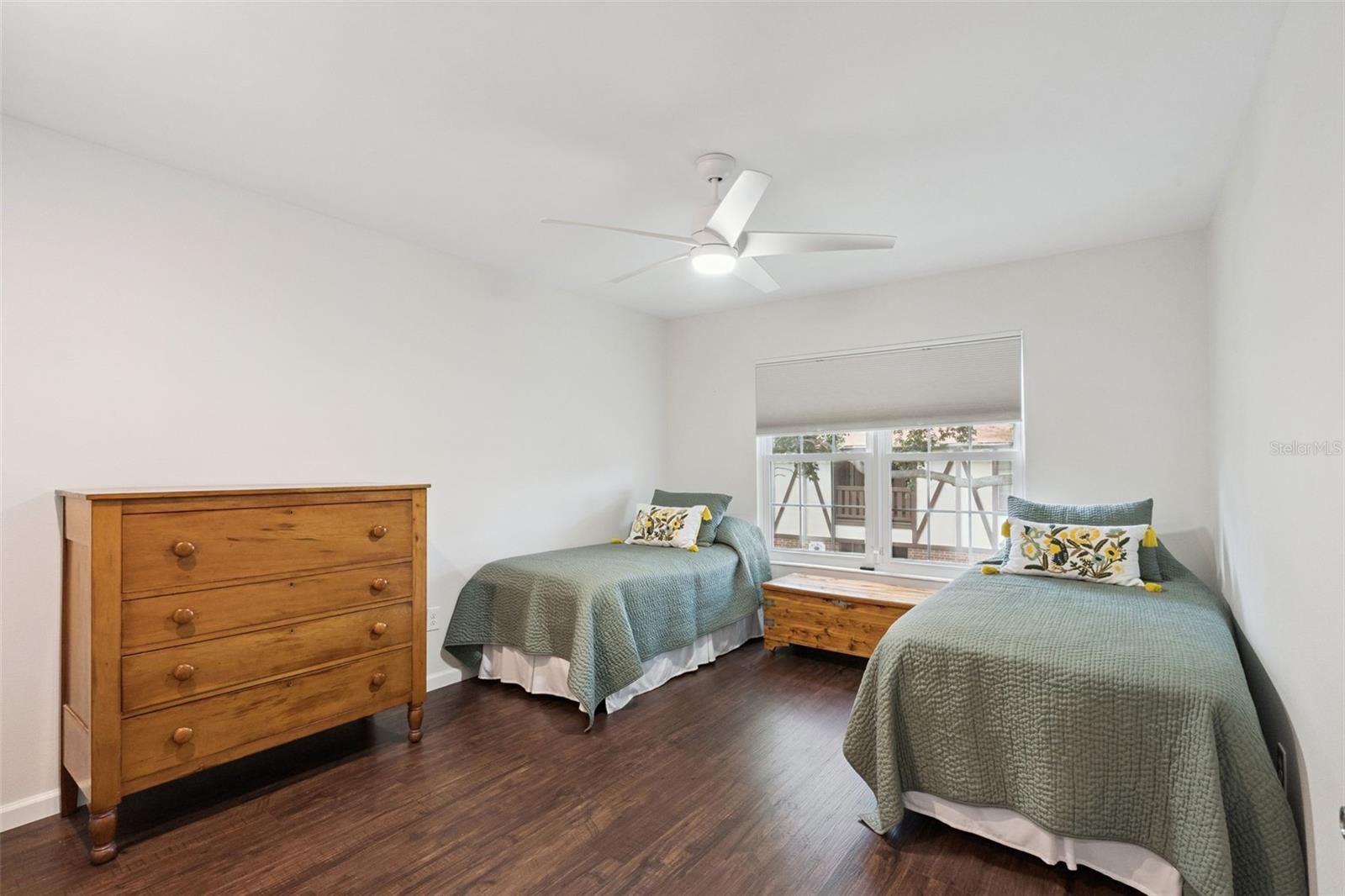 Image 23 of 35 For 5307 Hansel Avenue D8