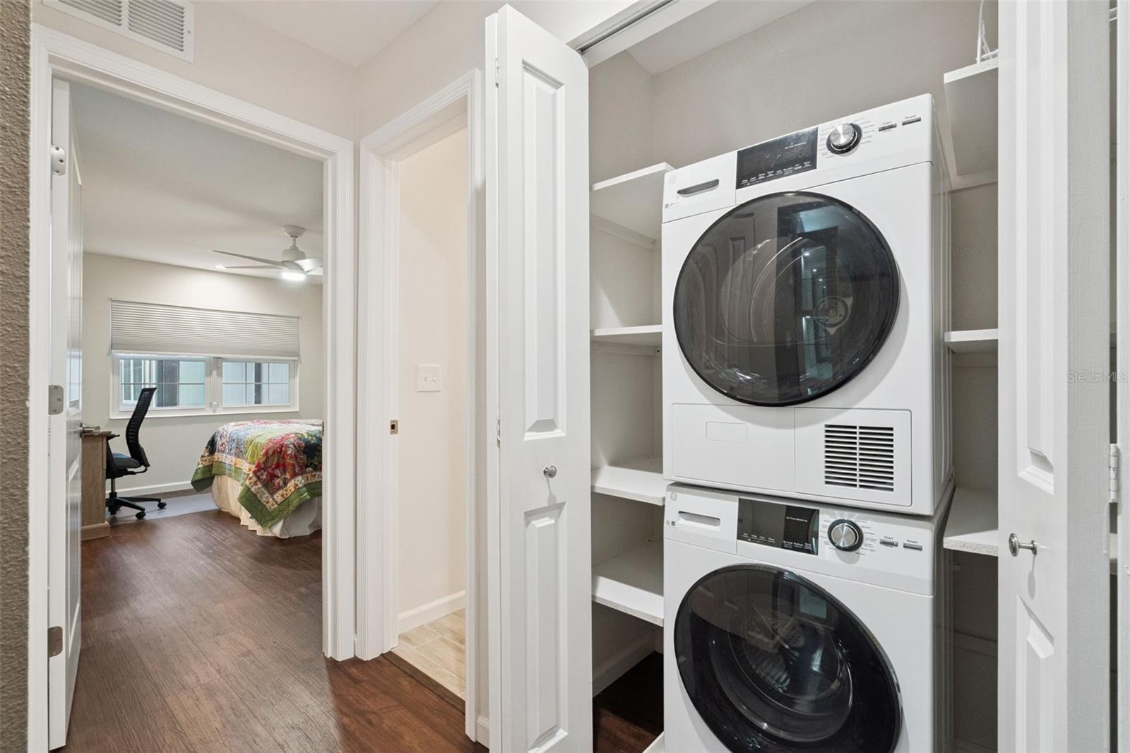 Image 27 of 35 For 5307 Hansel Avenue D8