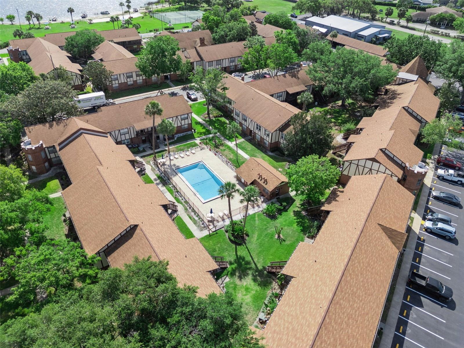 Image 31 of 35 For 5307 Hansel Avenue D8