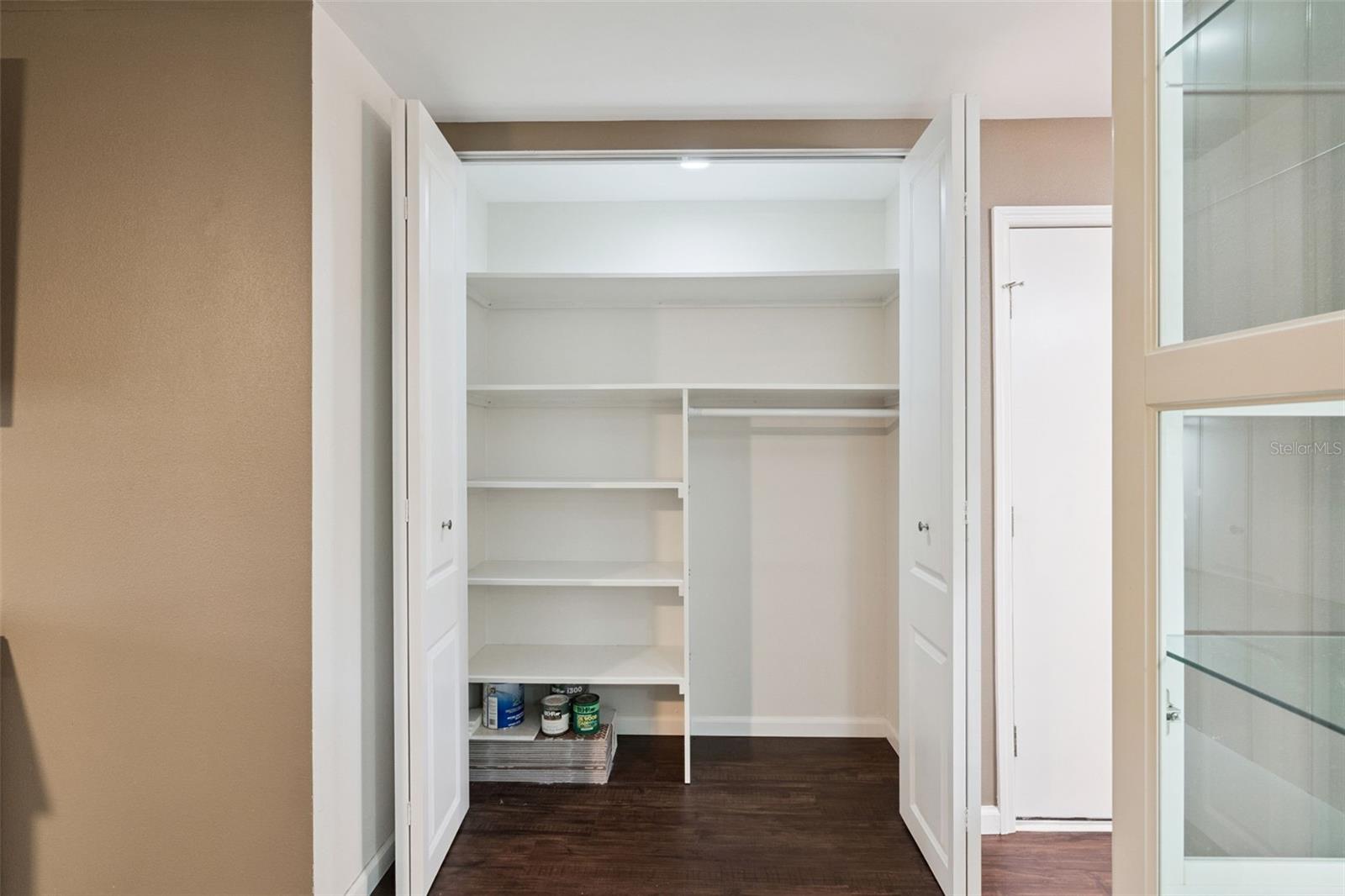 Image 7 of 35 For 5307 Hansel Avenue D8