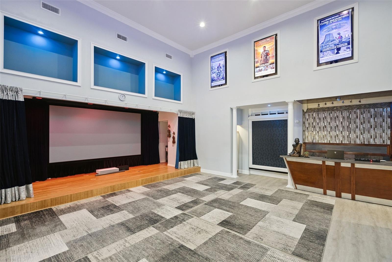 Image 19 of 68 For 1498 Markham Woods Road