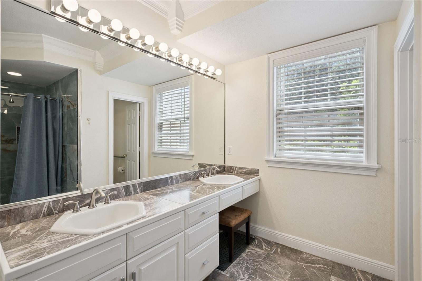 Image 21 of 68 For 1498 Markham Woods Road