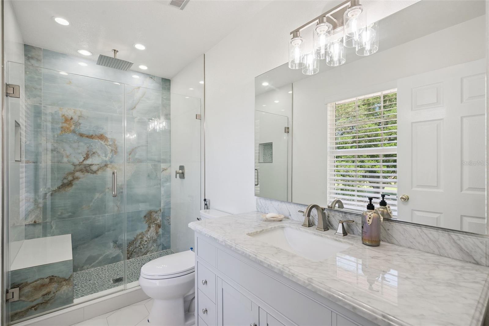 Image 26 of 68 For 1498 Markham Woods Road