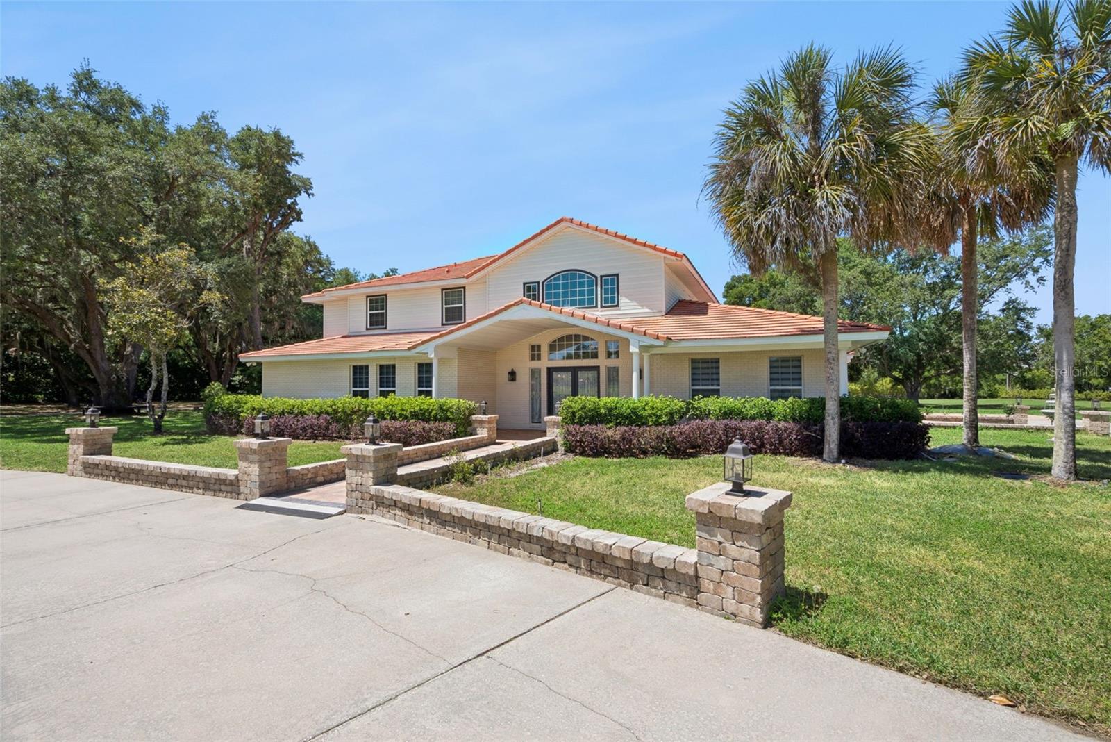 Image 5 of 68 For 1498 Markham Woods Road