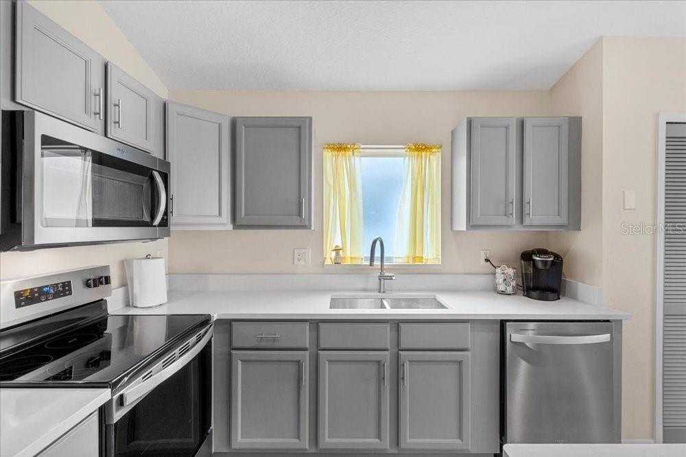 Image 11 of 33 For 1654 Canton Lane