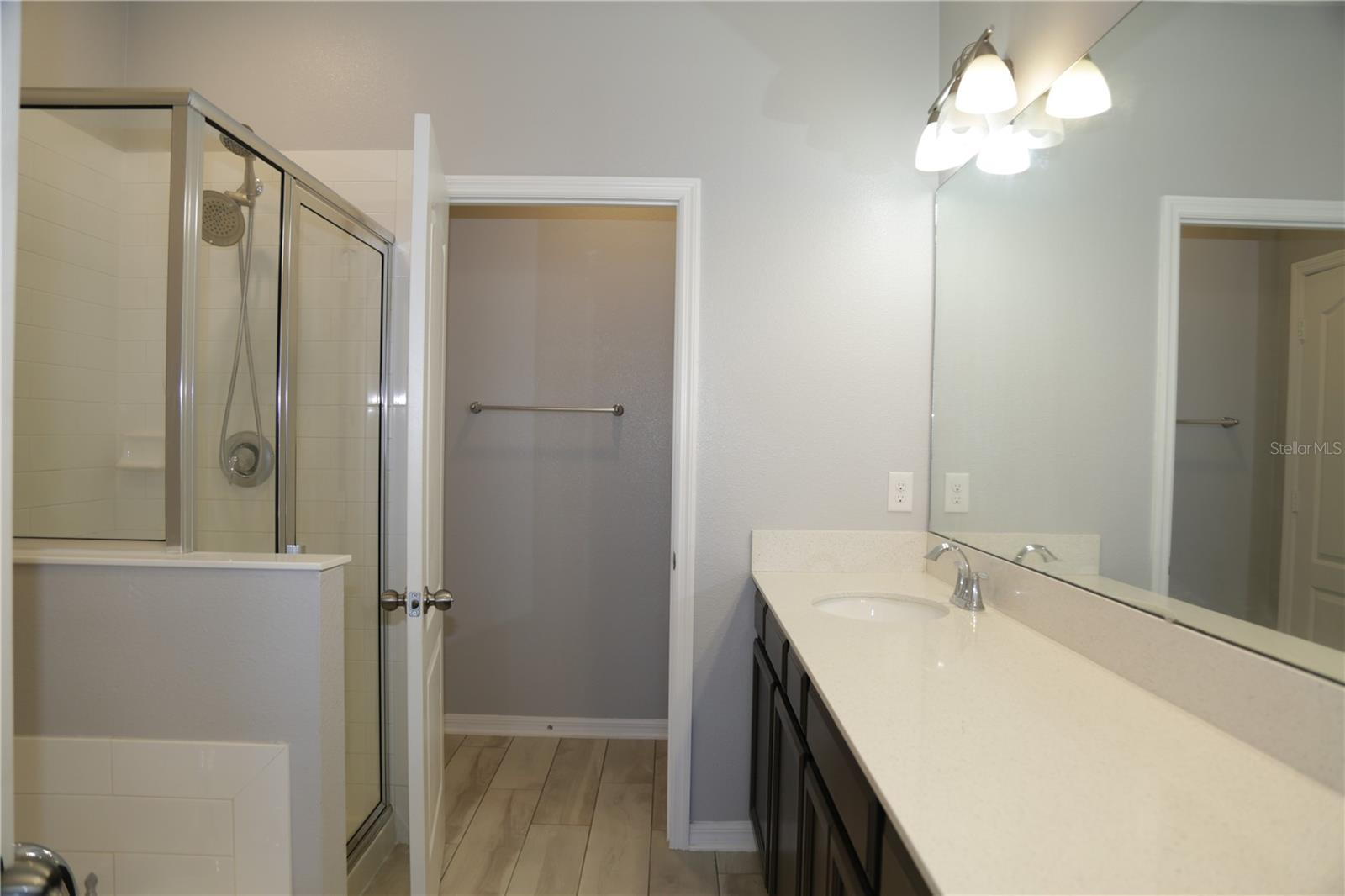 Image 19 of 28 For 229 Rustic Loop